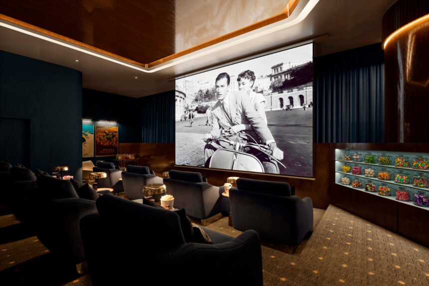 Private cinema